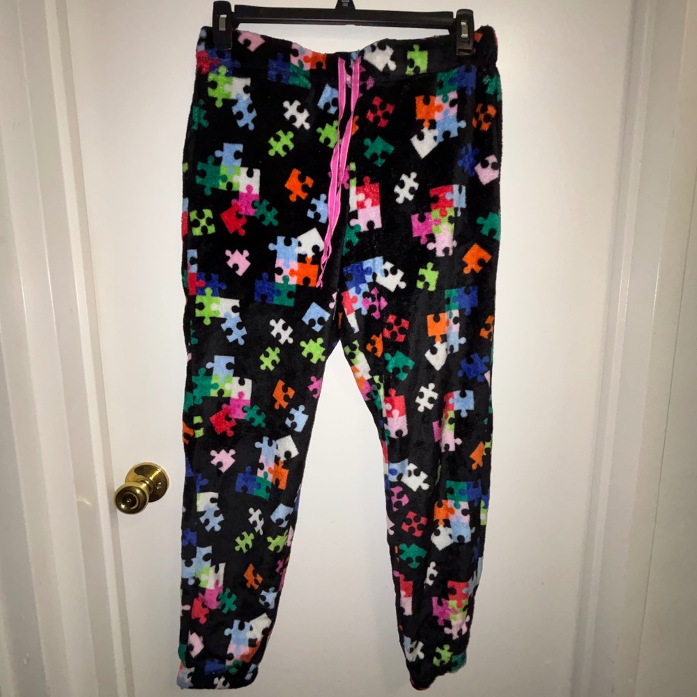JoySpun's Fluffy Puzzle Designed Pajama Pants (Size Medium)